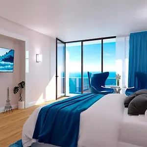 Luxury باتومي